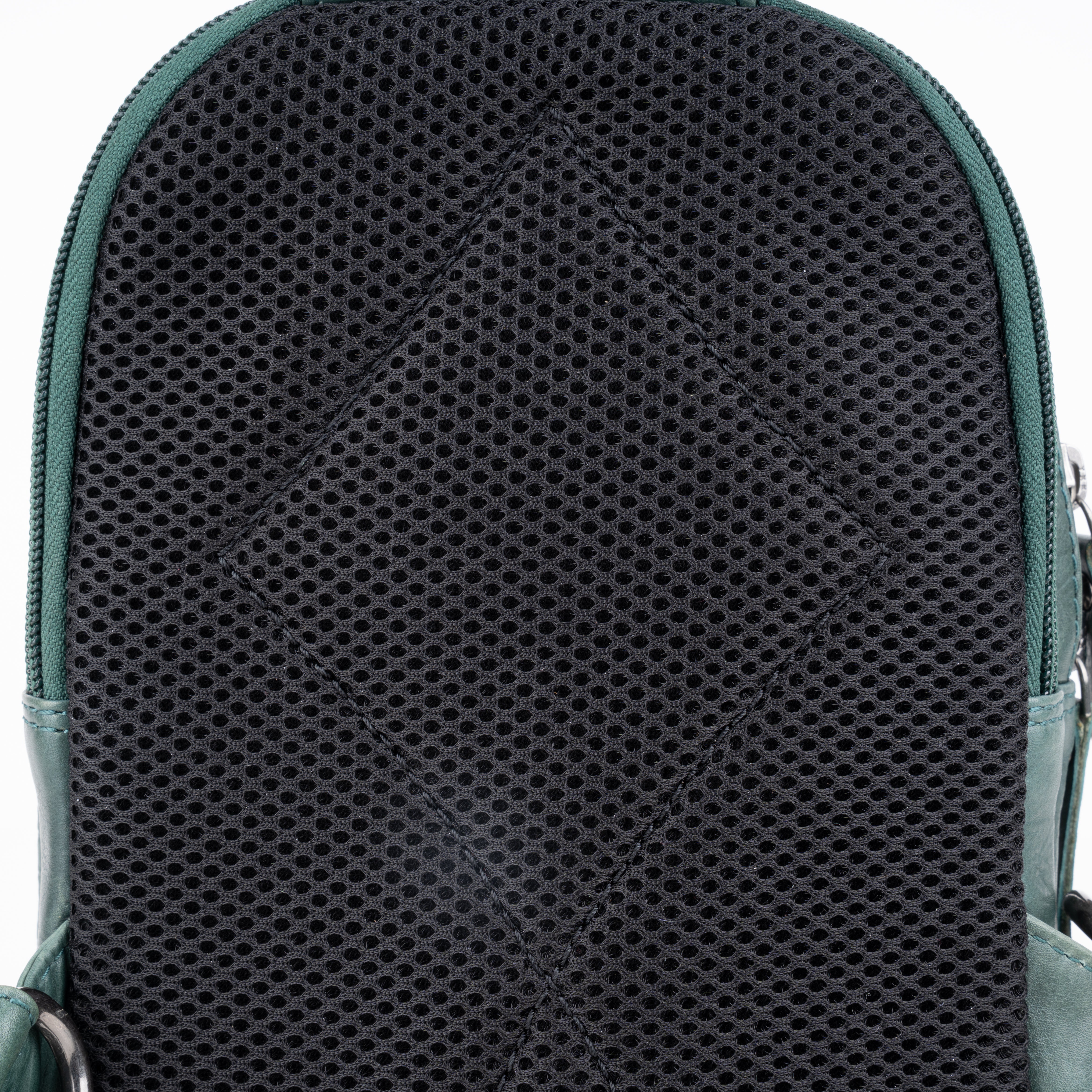 LCL-159_Bristol_-_Forest_Green_-_Close_Up_2_Redo.jpg